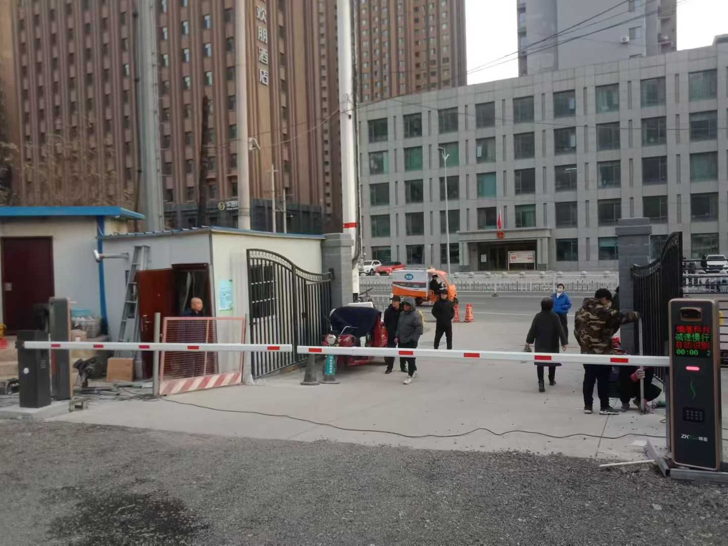 重庆停车场系统道闸安装